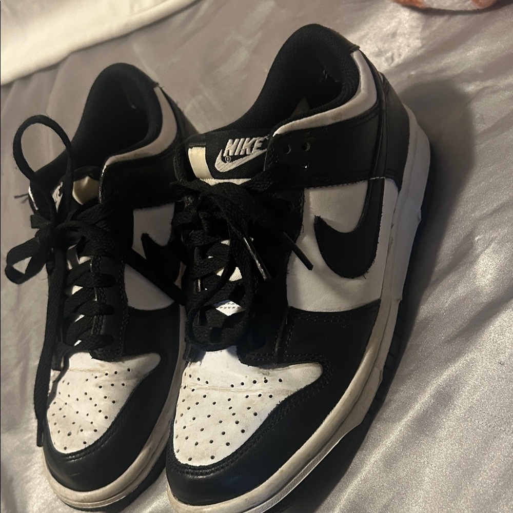 Nike Classic Black and White Athletic Shoes